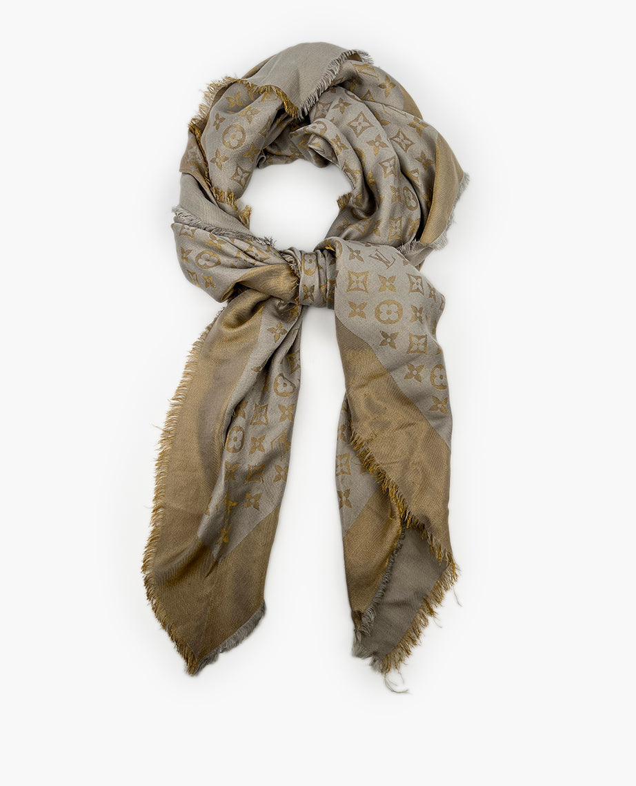 Louis Vuitton Shine Shawl Monogram Greige – Luxury Helsinki