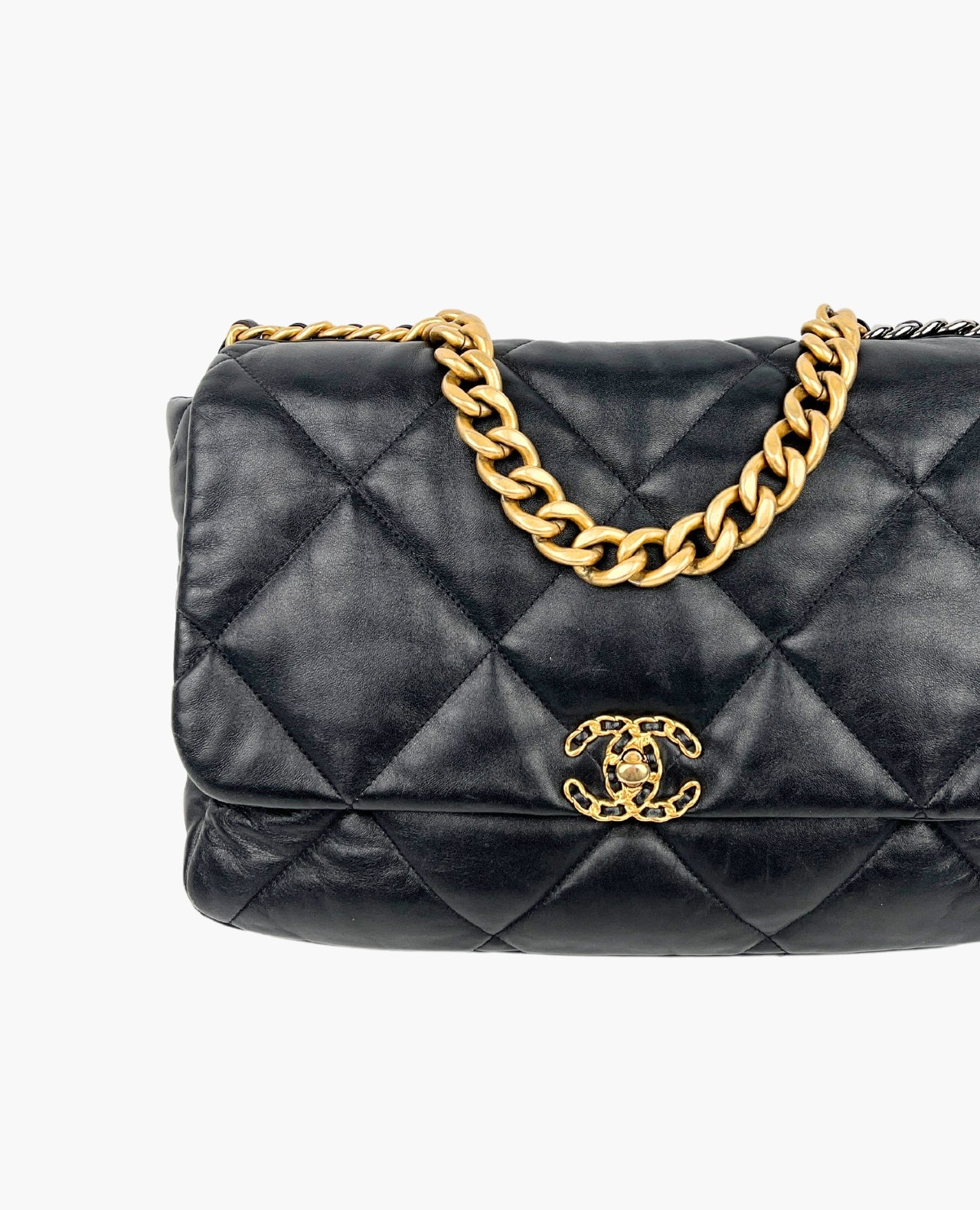 Chanel 19 Maxi Jumbo Goatskin Black GHW – Luxury Helsinki