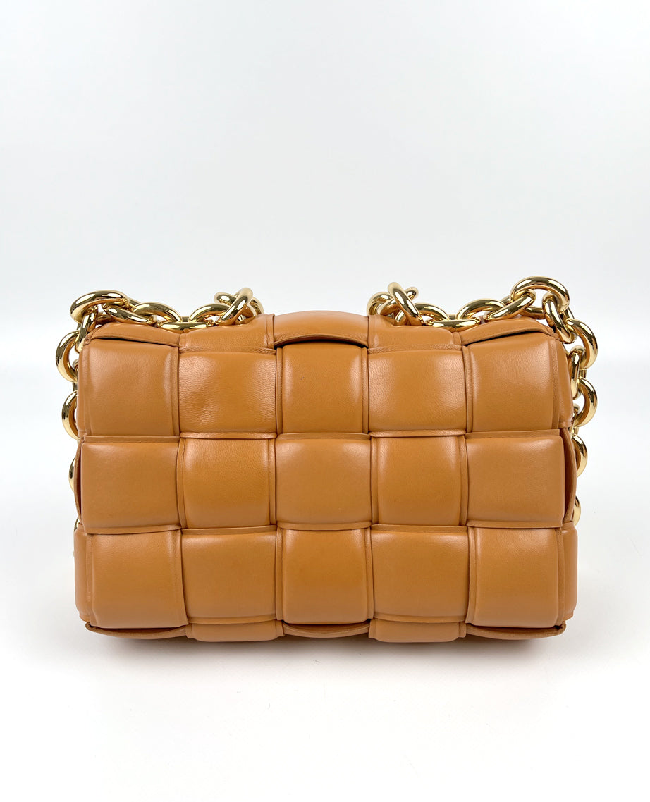 Bottega Veneta Chain Cassette Padded Intreccio Caramel – Luxury Helsinki