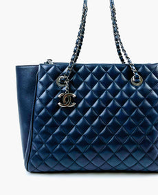 Chanel Tote Bag in Navy Blue Lambskin RHW