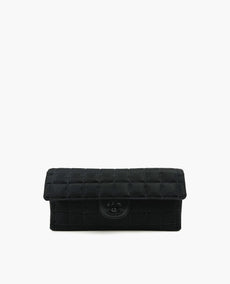 Chanel Black Satin All Black Chocolate Bar East West laukku