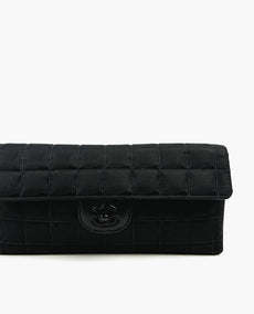 Chanel Black Satin All Black Chocolate Bar East West laukku