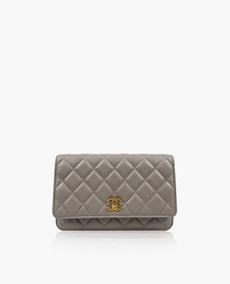 Chanel Pearl Crush WOC harmaa lampaannahka GHW