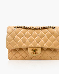 Chanel Timeless Medium beige lampaannahka GHW