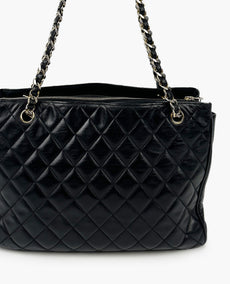 Chanel Quilted Lambskin Chainlink Tote Black