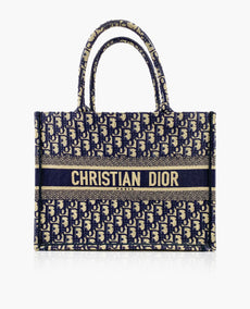 Dior Medium Book Tote Blue Dior Oblique kirjailu 