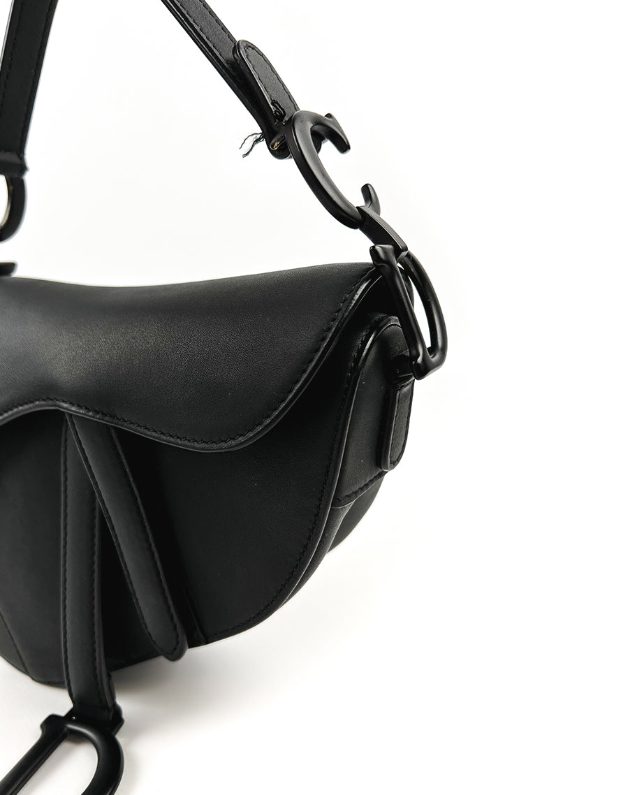 kuro☆Dior☆☆希少ブラック☆saddle bag☆ Dior Ultra Matte Calfskin Saddle Bag Black – Luxury Helsinki