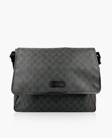 Gucci GG Plus Monogram Medium Flap Messenger Bag musta