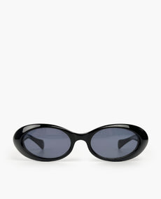 Gucci Vintage Oval Black aurinkolasit