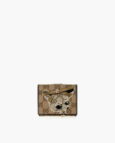 Gucci GG Canvas -lompakko koiran yksityiskohdilla