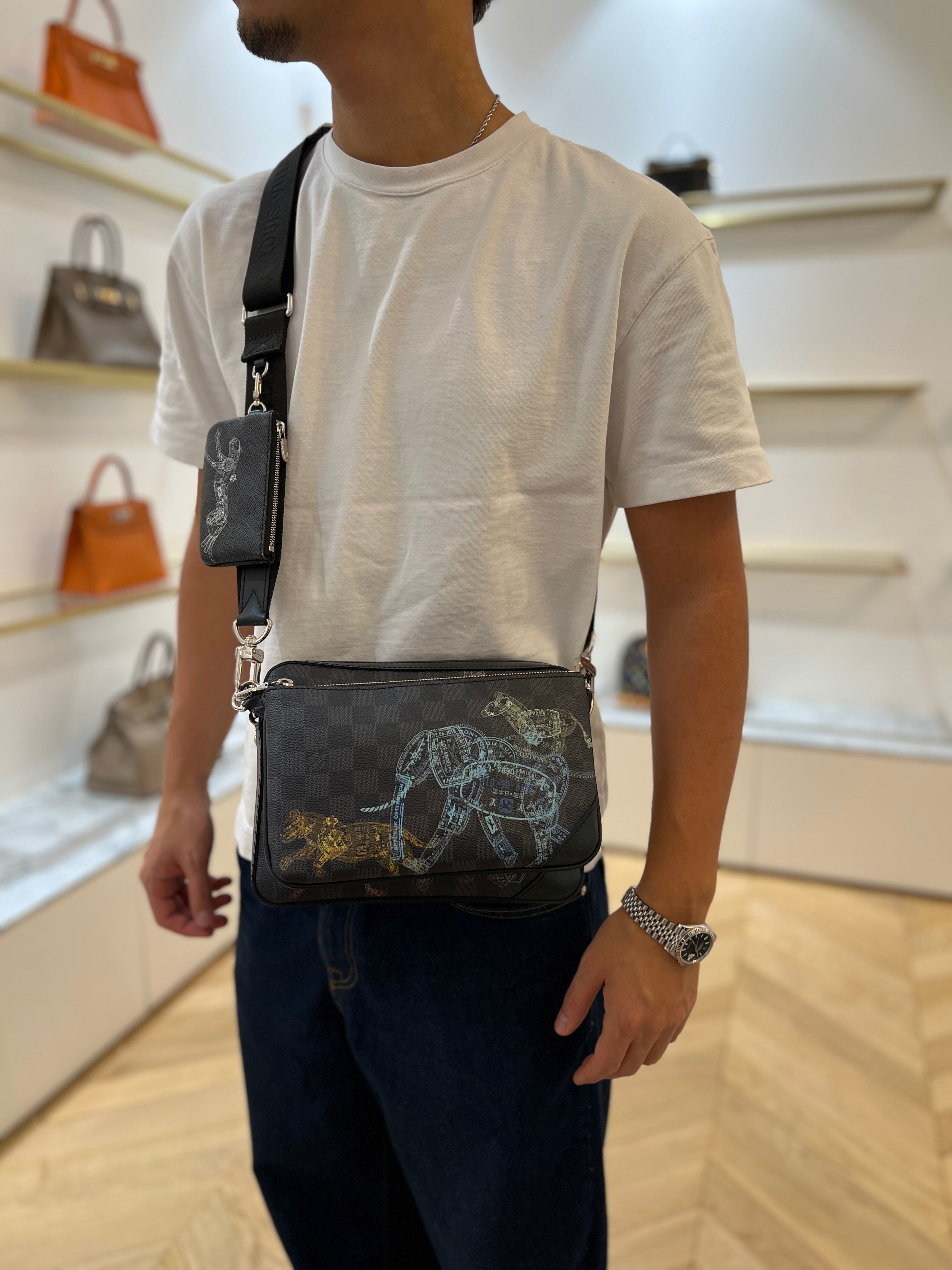 Louis Vuitton Trio Messenger Damier Graphite Wild Animals – Luxury Helsinki