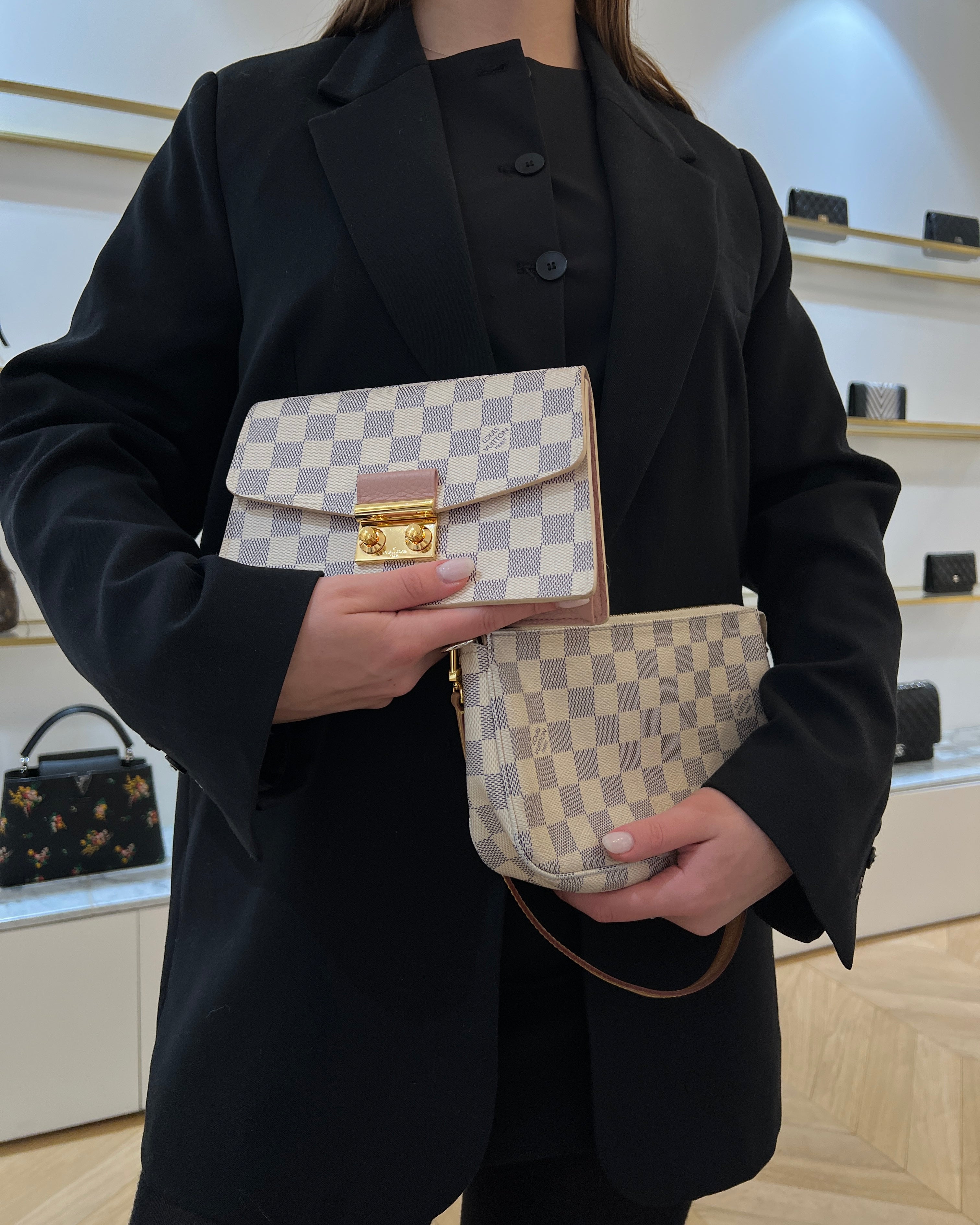 Louis Vuitton Pochette Accessories Damier Azur – Luxury Helsinki