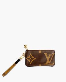 Louis Vuitton Large Pouch Monogram Giant