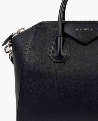 Givenchy Medium Antigona Laukku musta rakeinen nahka