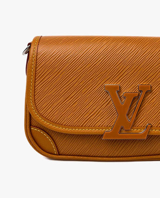 Louis Vuitton Buci Honey Gold Epi Leather Bag