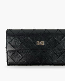 Chanel 2.55 Reissue pitkäläppäinen lompakko vasikannahkaa musta