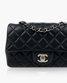 Chanel Mini suorakulmainen musta lampaannahkainen SHW