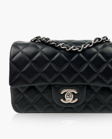 Chanel Mini suorakulmainen musta lampaannahkainen SHW