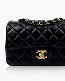 Chanel Mini suorakulmainen musta lampaannahka CHW