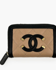 Chanel Filigree Zip Around Wallet Caviar Beige And Black